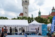 Piąta edycja Tenisa Stołowego na Molo w Sopocie w promieniach czerwcowego słońca